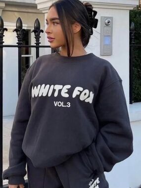 White Fox Boutique Offstage Crew Sweatshirt